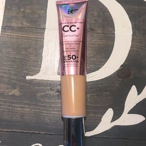 IT cosmetics foundation